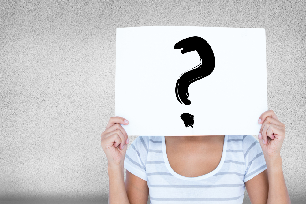 Comment vérifier si la question centrale de recherche d'un mémoire est acceptable