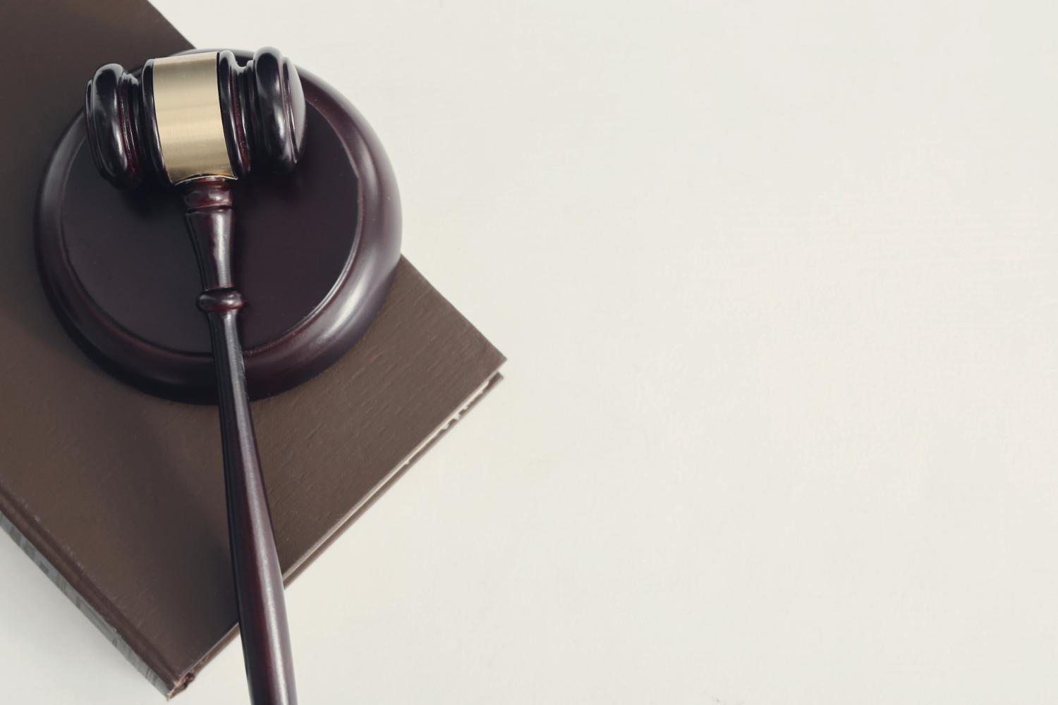 Comment faire une bonne introduction pour un mémoire de Droit ?